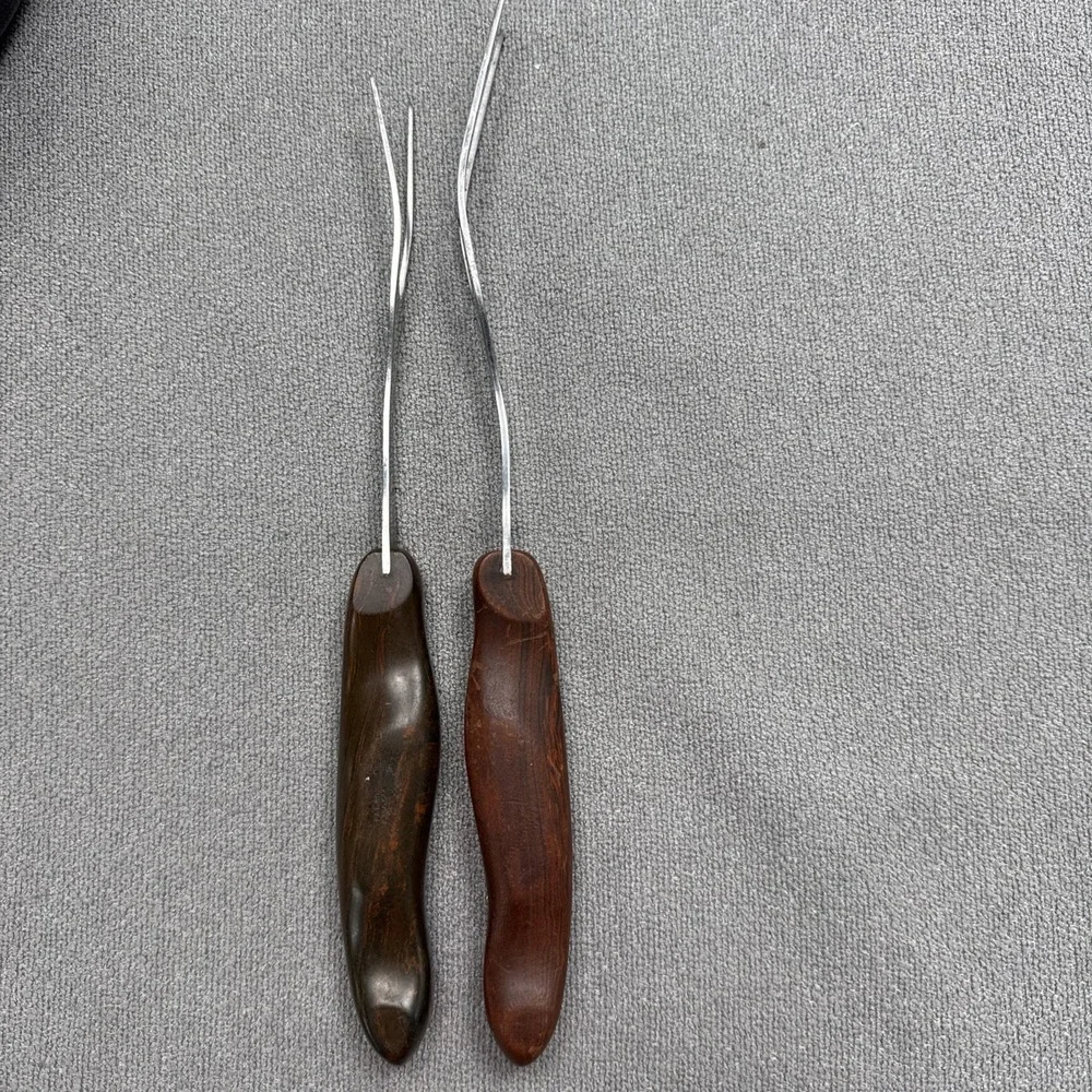 Vintage CUTCO  1026 And 27 Turning & Carving Forks Brown Swirl Handle USA
